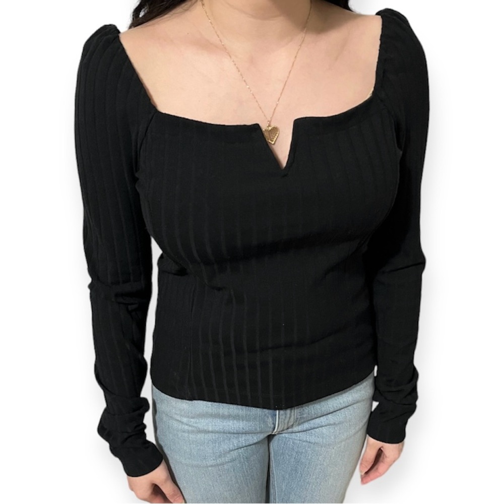 Free People Ribbed Long Sleeved Sweetheart Neckline Shirt